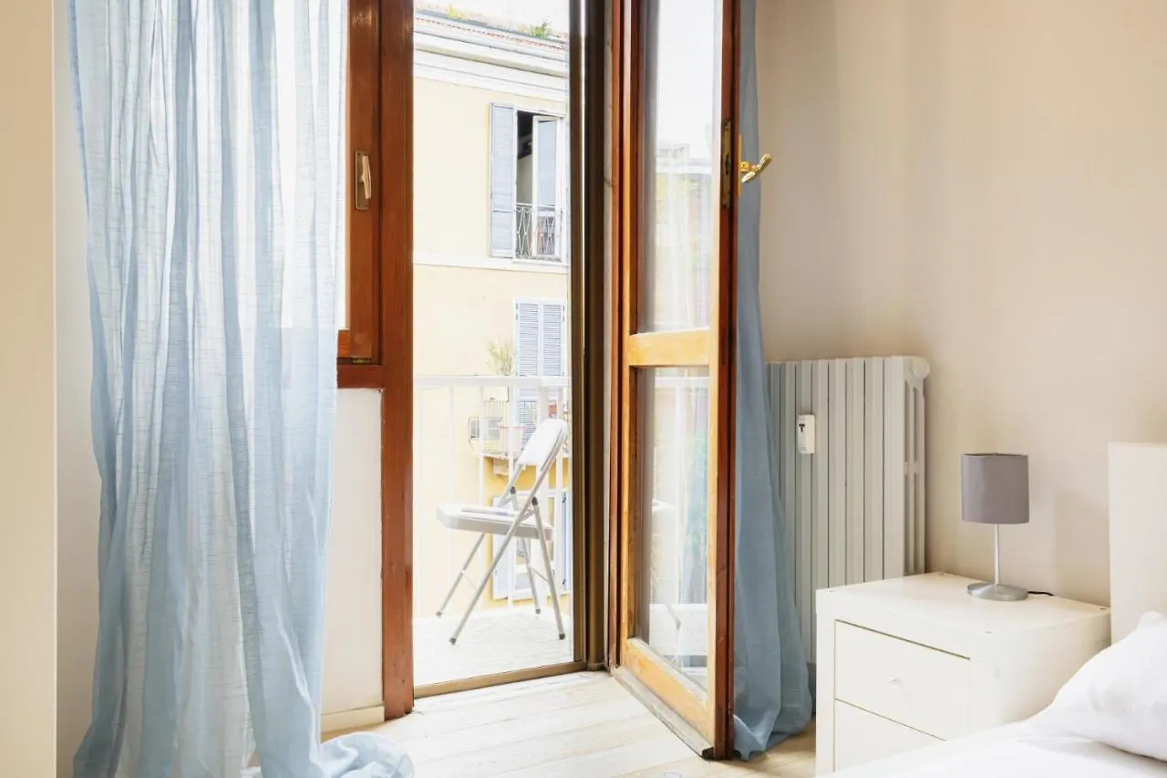 Easylife - Elegante Penthouse Sui Navigli Apartment Milan 0*,  Italy