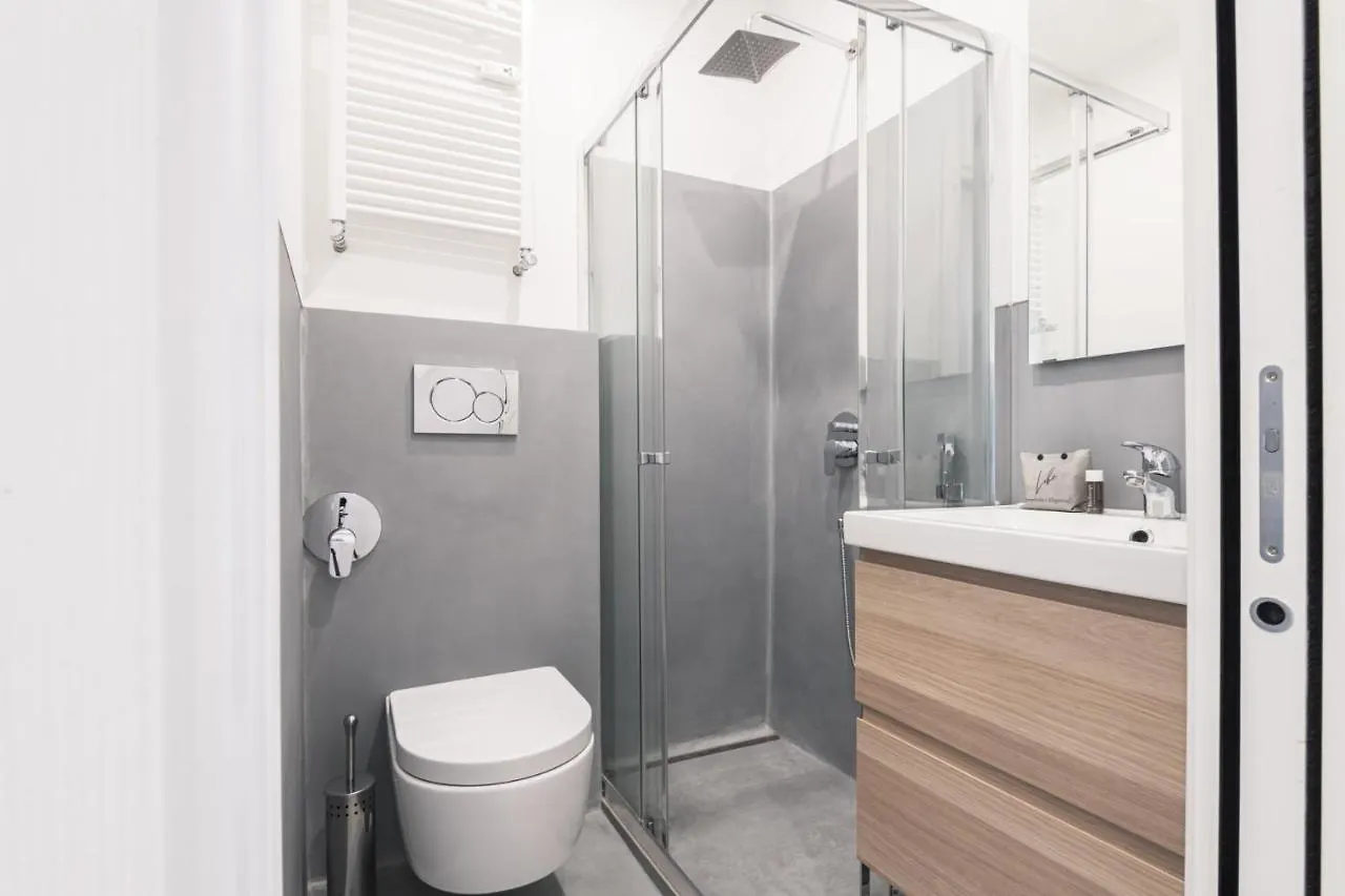 Easylife - Elegante Penthouse Sui Navigli Apartment Milan 0*,  Italy